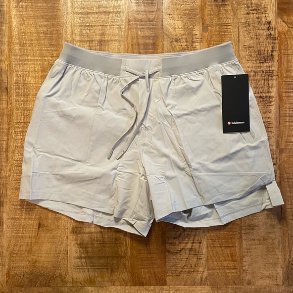 NWT Lululemon License to Train Shorts 5”
